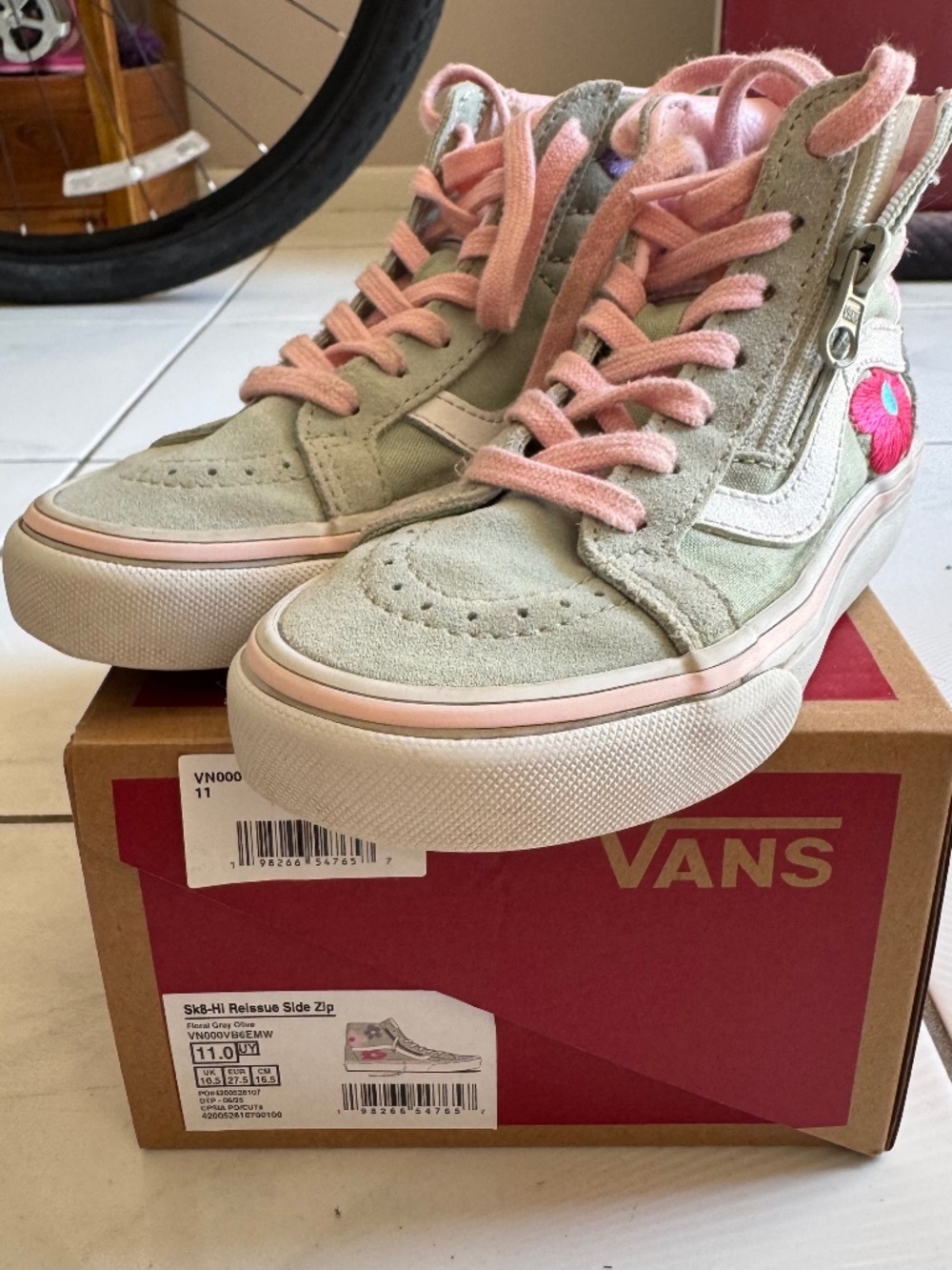 Little Kids Sk8-Hi Side Zip Shoe Hi top size 11 girls